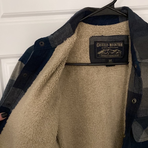Grizzly Mountain Fleece Lined Plaid Jacket - Picture 2 of 2